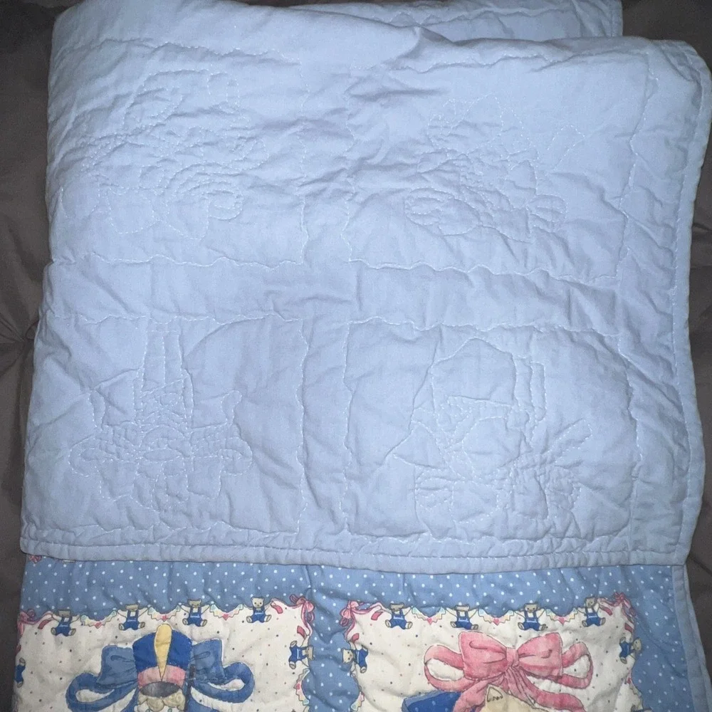 Vtg Toys and Bows‎ Baby Quilt Blanket Unisex 57 X 41 Dolls Cats Soldiers Bears
